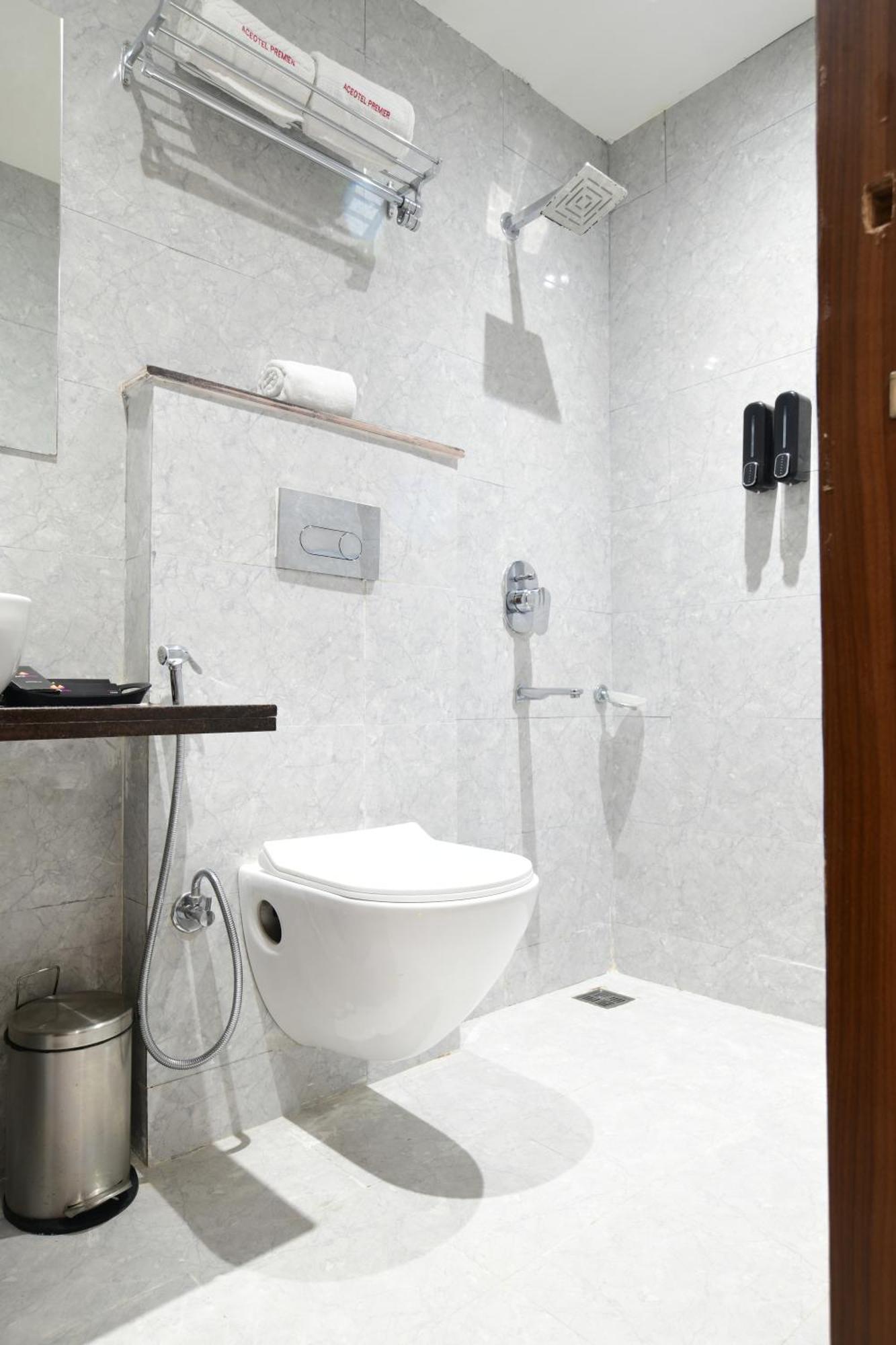 Aceotel Premier, Vijay Nagar Indore Buitenkant foto