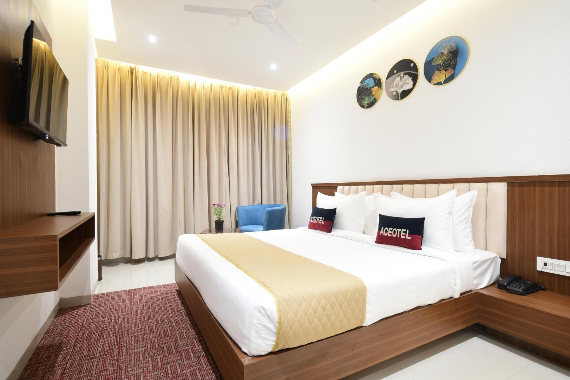 Aceotel Premier, Vijay Nagar Indore Buitenkant foto