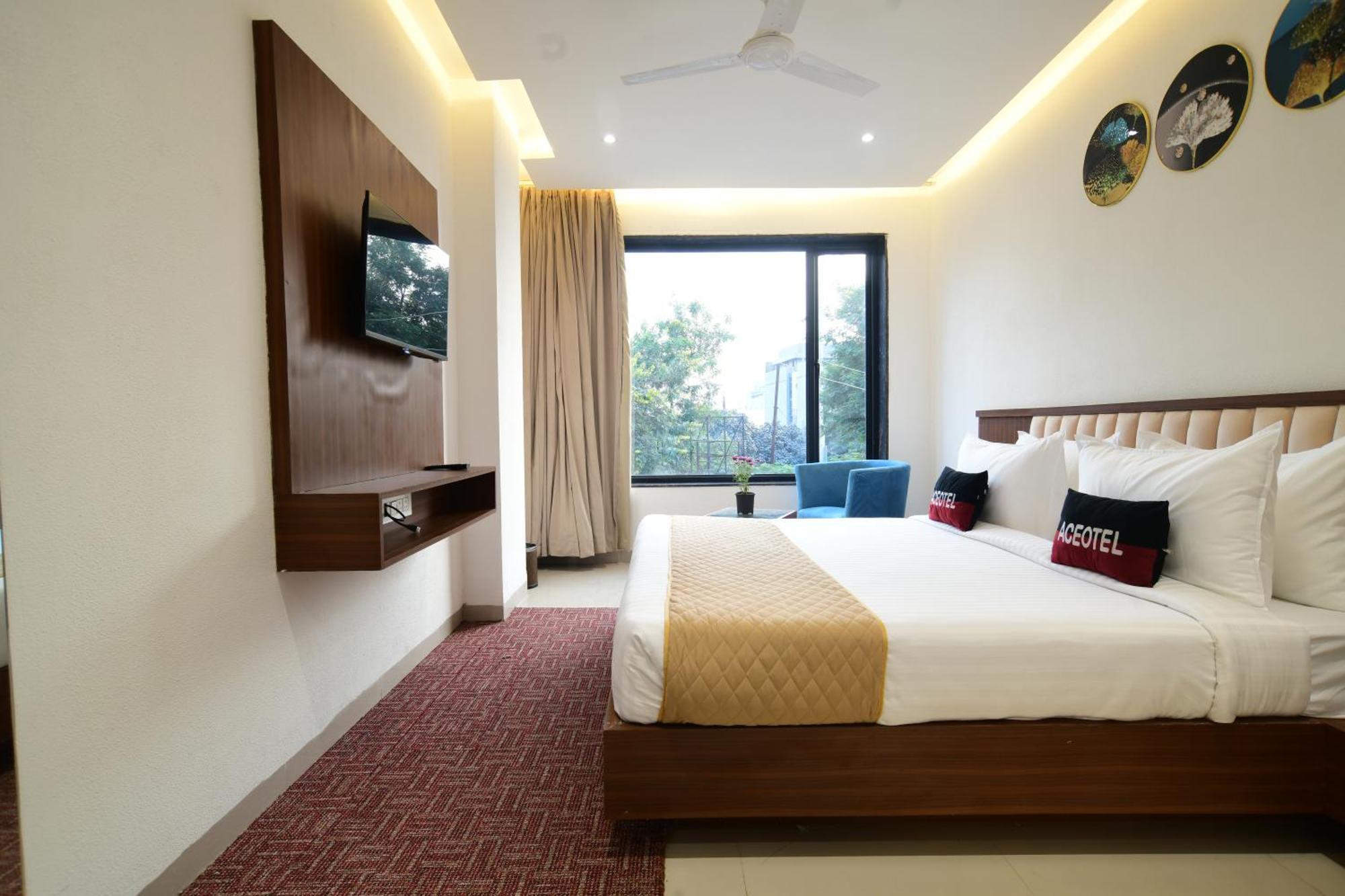 Aceotel Premier, Vijay Nagar Indore Buitenkant foto